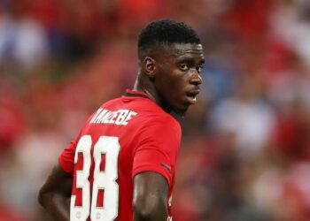 Axel Tuanzebe de Manchester United visé par Newcastle United – Man United News And Transfer News