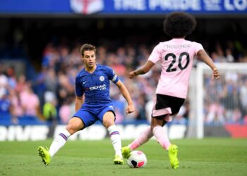 Newcastle United poursuit Axel Tuanzebe comme alternative à Willock identifiée