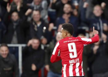 Malen entrant et Demiral aux yeux