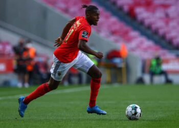 La première signature estivale d’Arsenal est imminente alors que Tavares part pour Londres