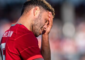 Liverpool pourrait recevoir une offre pour le milieu de terrain de 27 ans alors que l’équipe du PL envisage de déménager – rapport