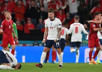 Berbatov exhorte United à poursuivre Phillips lié à Liverpool