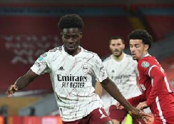 La starlette de Liverpool frappe les réseaux sociaux avec un message réconfortant pour l’Anglais Bukayo Saka