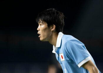 Tottenham soumet une deuxième offre pour Takehiro Tomiyasu