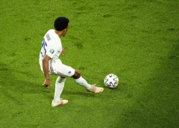 Tottenham tient beaucoup à la star de Séville Jules Kounde