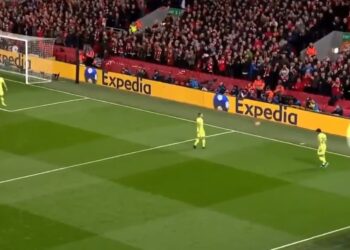 Contrat pour la star de Liverpool qui a aidé dans le corner de Trent Barca