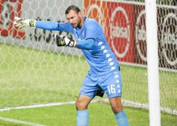 Les Orlando Pirates et les Kaizer Chiefs se sont renseignés sur moi – Keet