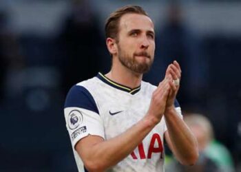 Mourinho fait une prédiction audacieuse sur l’avenir de Kane à Tottenham au milieu des discussions sur le transfert de Man City