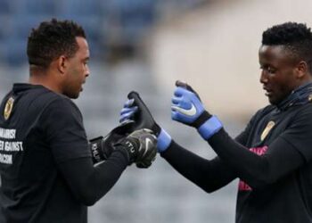 Khune: Baloyi discute des rumeurs selon lesquelles le gardien des Kaizer Chiefs déménagera au Qatar