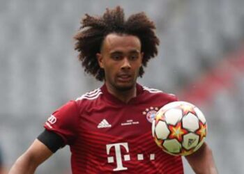 Joshua Zirkzee raté contre l’Ajax déclenche un avertissement « grave » pour l’attaquant du Bayern de Nagelsmann