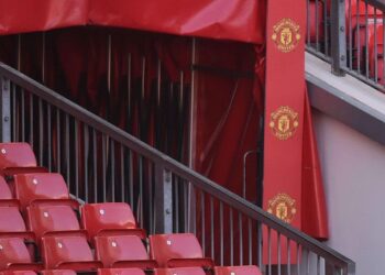 Le nouveau kit de la première équipe de Man United dévoilé – Man United News & Transfer News