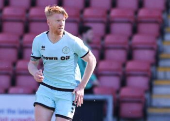 Paul McShane revient à Manchester United dans un rôle de joueur-entraîneur surprenant – Man United News And Transfer News