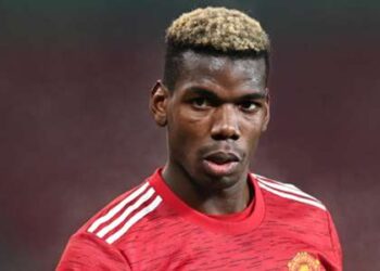 Man Utd exhorté à garder Pogba «de classe mondiale» alors que Blackmore remet en question les discussions sur le transfert du PSG