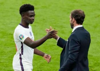 La star anglaise Saka sera en forme pour la demi-finale de l’Euro 2020 contre le Danemark, confirme Southgate