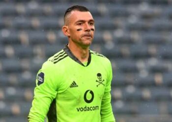 L’avenir du gardien des Orlando Pirates Sandilands incertain après une nouvelle arrivée