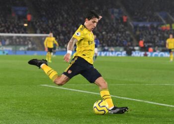 Hector Bellerin d’Arsenal rejoint le Real Betis en prêt