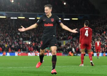 Une ancienne cible de Man United signe une prolongation avec une clause de libération massive