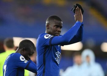 Kurt Zouma dans les « étapes finales » des pourparlers de West Ham ;  ouvre la porte à la candidature de Koundé
