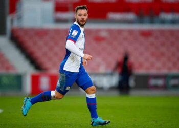 Le nouveau garçon de Southampton, Adam Armstrong, a révélé le prix FPL