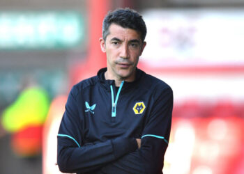 Les loups envisageraient un double coup pour Alberto Moleiro et Ale Garcia