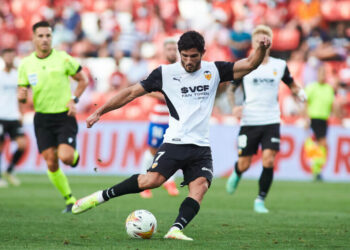 Les loups pourraient désormais signer Goncalo Guedes pour seulement 22 millions de livres sterling