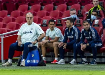 Marcelo Bielsa a regardé Leeds cibler Lewis O’Brien la semaine dernière