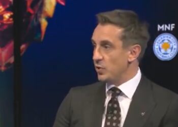 » Sans espoir  » – Ces fans de Liverpool sont déconcertés par la comparaison de Neville entre Solskjaer et Klopp