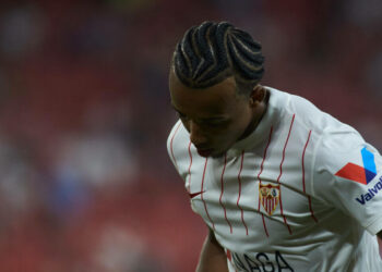 Tottenham reste attaché à Jules Kounde au milieu des liens avec Chelsea