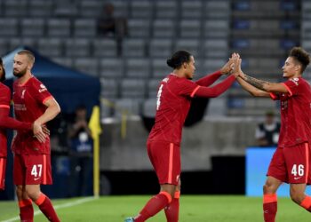 « Ça a l’air vraiment bien » – Klopp publie une mise à jour prometteuse sur Van Dijk & Gomez