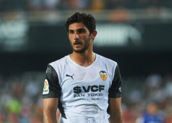 Wolverhampton Wanderers pousse pour signer Goncalo Guedes de Valence