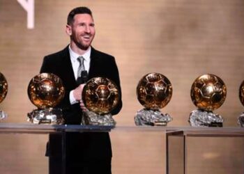 Combien de trophées et récompenses Lionel Messi a-t-il remportés au FC Barcelone ?