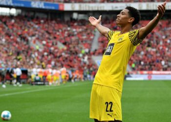 Jude Bellingham: Manchester City entre dans la course pour la star du Borussia Dortmund – Man United News And Transfer News