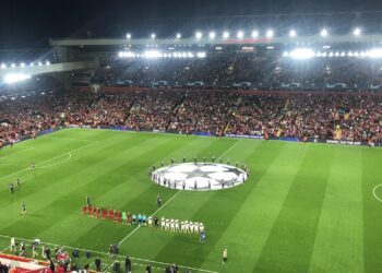 L’ancien propriétaire de Palace déchire les taux de fréquentation de Man City avec la comparaison du «grand club» de Liverpool