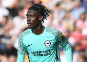 La star du PL liée à Liverpool prétend être le meilleur milieu de terrain de la ligue