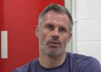 « Si Liverpool s’en approche… » – Carragher conseille aux Reds de l’emporter sur leurs rivaux s’ils peuvent égaler un exploit spécial