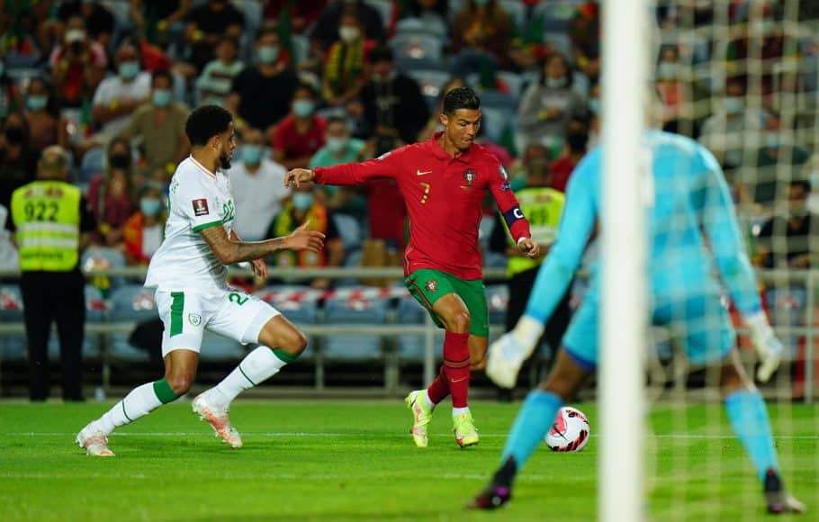 Cristiano Ronaldo bat le record masculin de buts internationaux