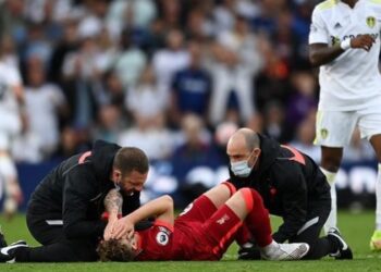 Harvey Elliott frappe les médias sociaux avec une mise à jour après une blessure d’horreur