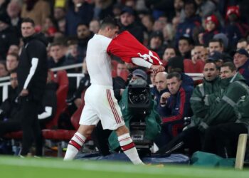 Le statut vaccinal de Granit Xhaka révélé alors que le milieu de terrain contracte la covid