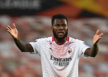 Manchester United s’apprête à se battre pour la star de l’AC Milan alors qu’il cherche des renforts