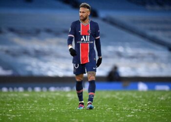 Les fans devraient être traités comme les trois meilleurs joueurs du football mondial alors que le Paris Saint Germain lance la campagne de la Ligue des champions