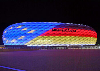 Joshua Zirkzee affirme qu’il aurait pu rejoindre Everton au lieu du Bayern Munich