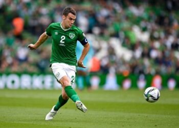 Les fans d’Everton réagissent à la blessure de Seamus Coleman