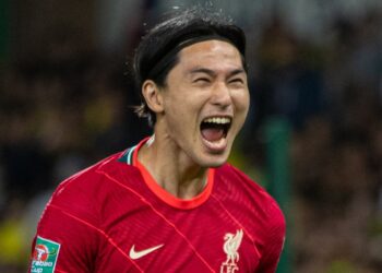 Jurgen Klopp fait l’éloge de Taki Minamino après avoir mis un doublé en Coupe EFL: « Personnage de premier plan »