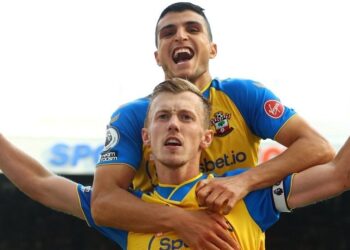 Liverpool a envisagé de se tourner à nouveau vers Southampton pour résoudre le poste vacant au milieu de terrain – Goal