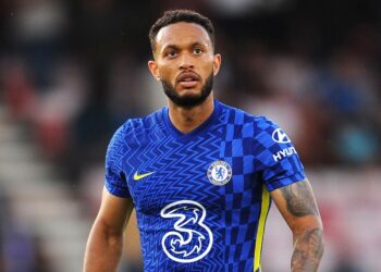 L’homme oublié s’entraîne toujours à Chelsea après 16 ans de contrat –