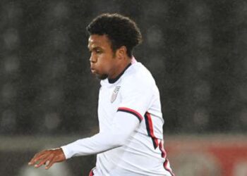 McKennie hors de l’équipe de l’USMNT pour violation de la politique de l’équipe alors que Reyna est exclue en raison d’une blessure