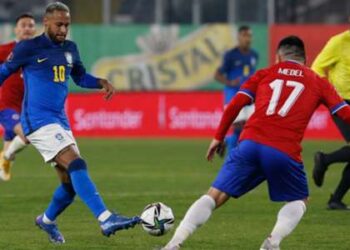 La star du Brésil et du PSG Neymar se moque des affirmations selon lesquelles il est en surpoids