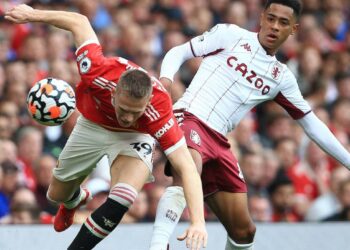 Les fans de Manchester United se déchaînent sur les réseaux sociaux après le flop d’Aston Villa – News 24