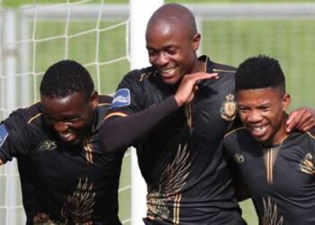 Les Kaizer Chiefs tuent le Royal AM et dépassent les Orlando Pirates après une autre victoire impressionnante
