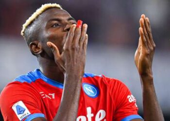 Osimhen de Naples veut continuer à travailler dur après le doublé de la Sampdoria